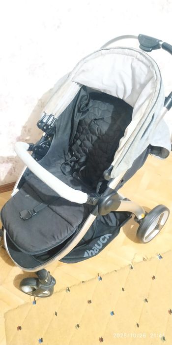 Продам детскую коляску