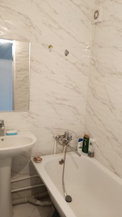 Сдам 2 комнатную квартиру