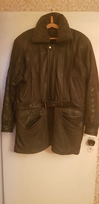 Кожаная куртка в хорошем состоянии  р.XL 52-54