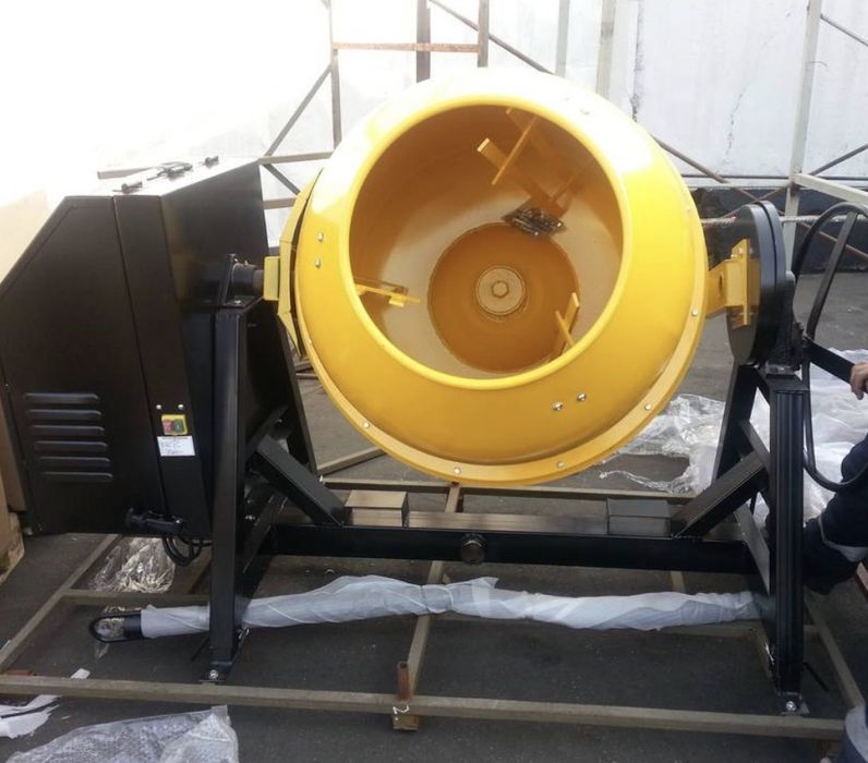 Бетономешалка 380w