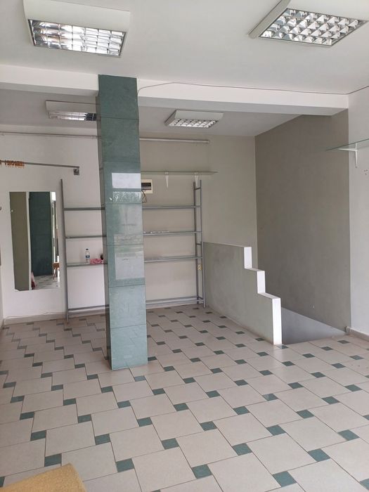 Дава се под наем Магазин в Левски - 30 кв.м за 193.8 € - Снимка #4