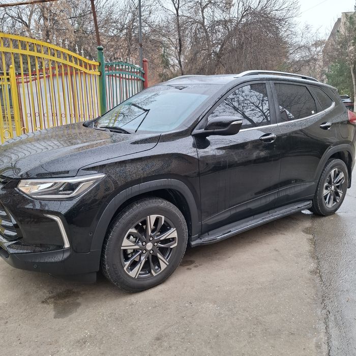 Трекер 2 СРОЧНА сотилади. Узим салондан олиб чикиб минганман.