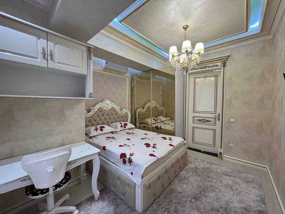 ПРОДАЕТСЯ 4/2/8 133м2 на: Паркентский