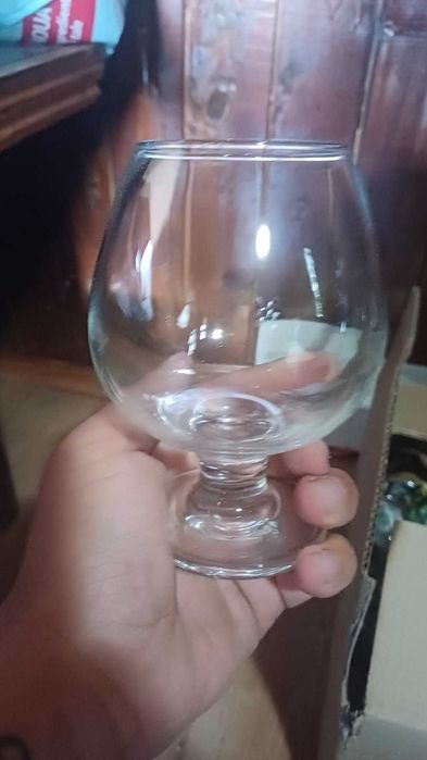 Посуда за ресторант,чинии,чаши,вилици ,ножове