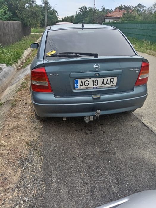 Vand opel astra G .1,6 benzina anv2001 -AC stare bună  ofer fiscal