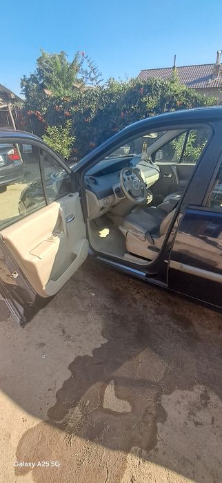 Vând Renault scenic 2
