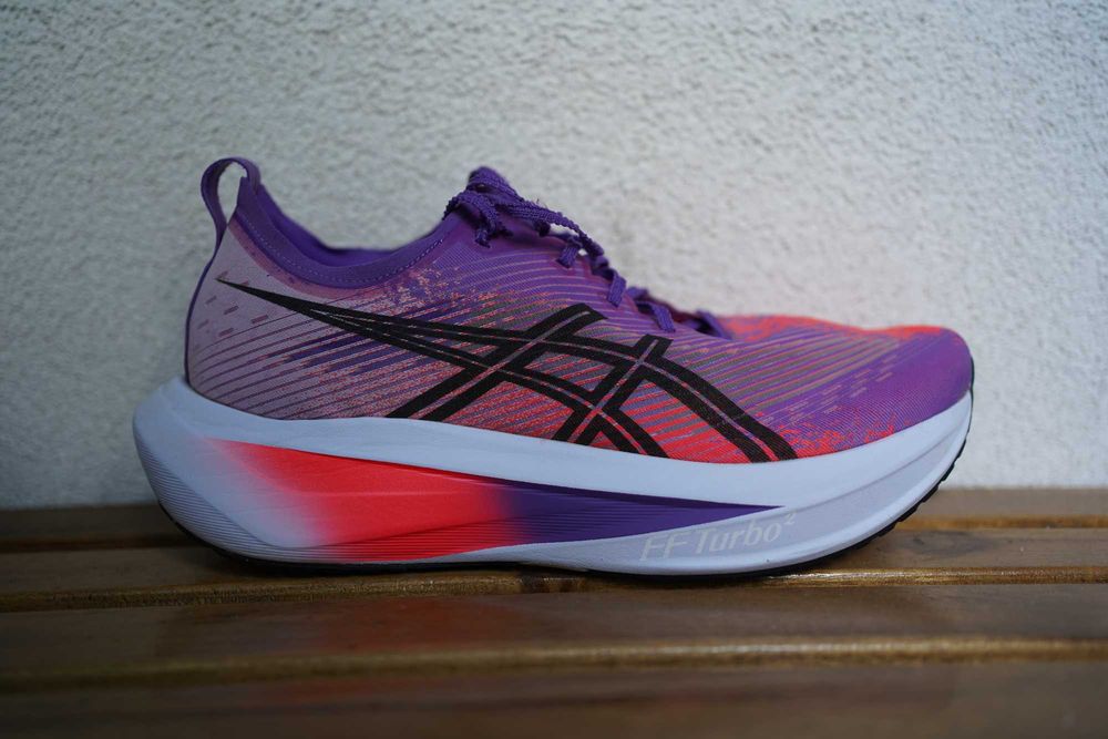 Обувки за бягане Asics Megablast 46