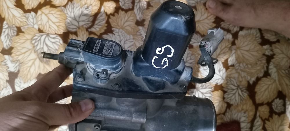 Дроссельная заслонка на двигатель 2 JZ