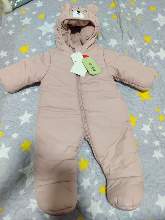 Продаётся комбинезон новый детский для девочек  68 го размера