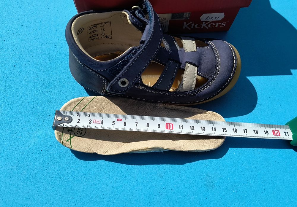 Sandale Kickers, marimea 25