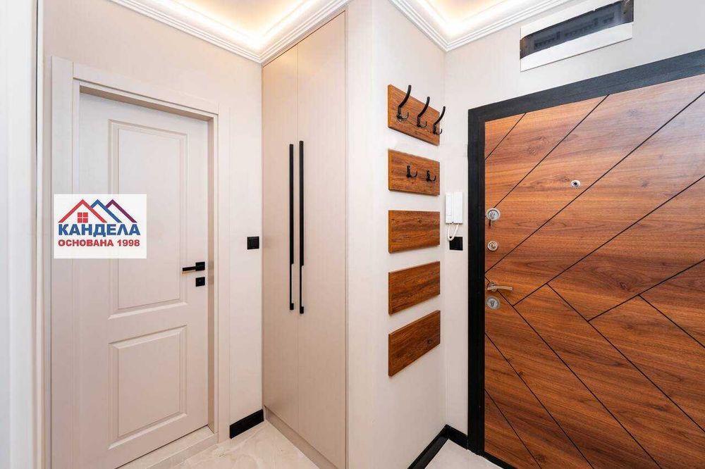 Продава се Двустаен апартамент в Пловдив, Западен - 61 кв.м за 1170 €/кв.м - Снимка #12
