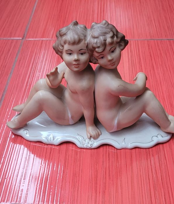 Bibelou ARPO Curtea de Argeș – gemene / îngerași – porțelan vintage