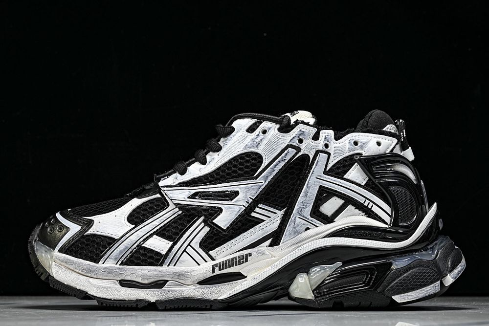 Balenciaga Runner / Led