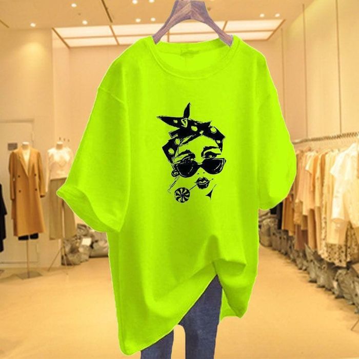 Продам женскую футболку