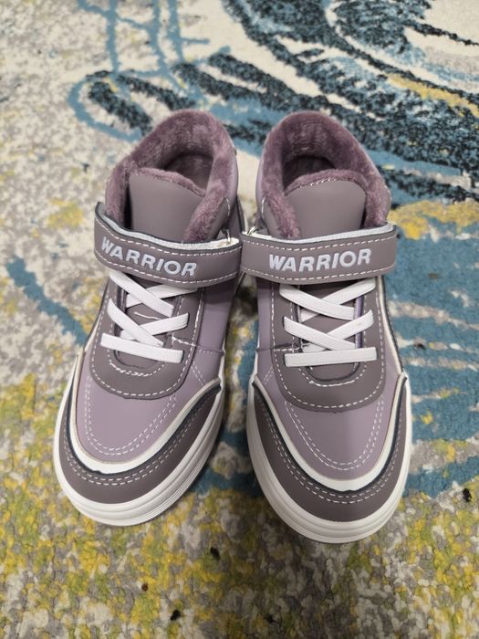 Демисезонные ботинки 28 размера