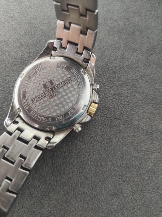 Часы наручные Jacques Lemans