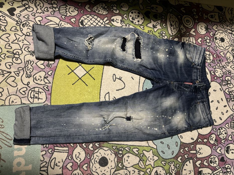 Мъжки дънки на DSQUARED2