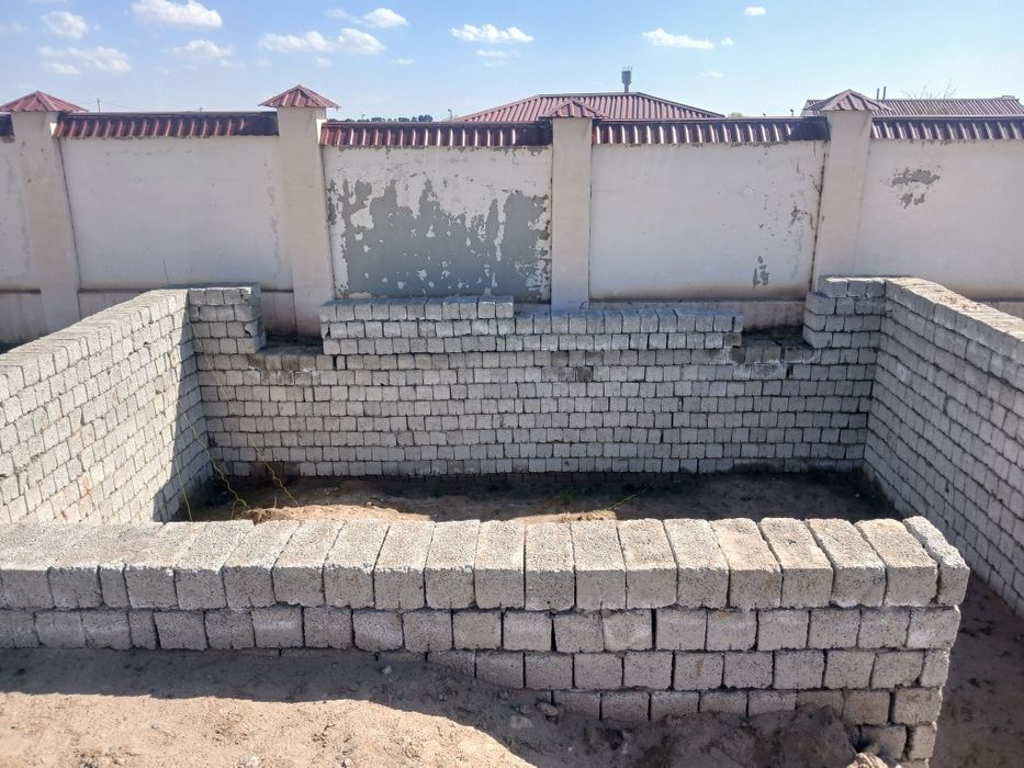 Курулиши тугаламган дукон сотилади срочно