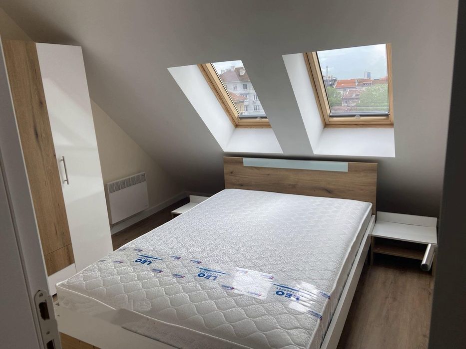 Дава се под наем Тристаен апартамент в София, Център - 76 кв.м за 825 € - Снимка #4