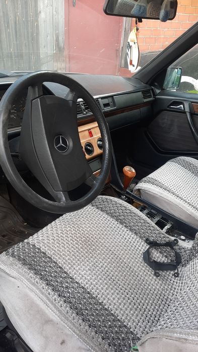 Продам машину мерседес