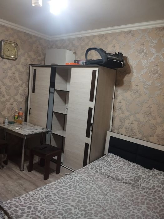 1 комнатная квартира Своя! 18м.бывшие общежитие 1 этаж 5 этажного дома