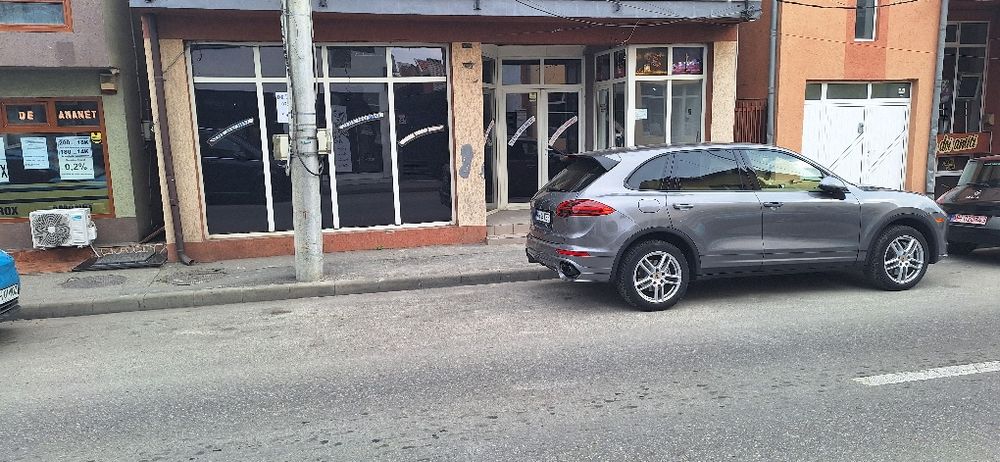 Spatiu comercial de inchiriat