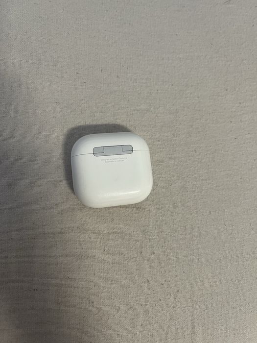 airpods 4 noise cancelling