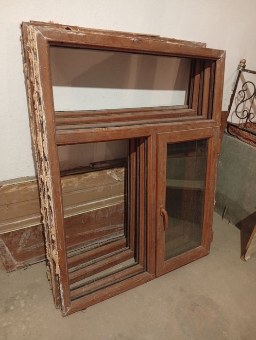 Пластик   терезе   сатылады