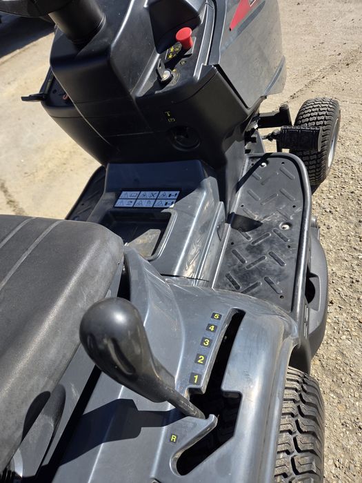 Masina tuns iarba Mountfield T30M