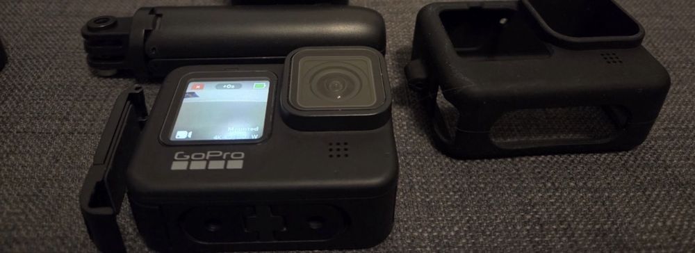 GoPro Hero 9 + kit media vlog + accesorii