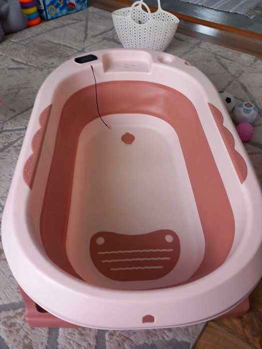 Patut pentru bebelusi  (gratis cadita pt baie și trotineta)