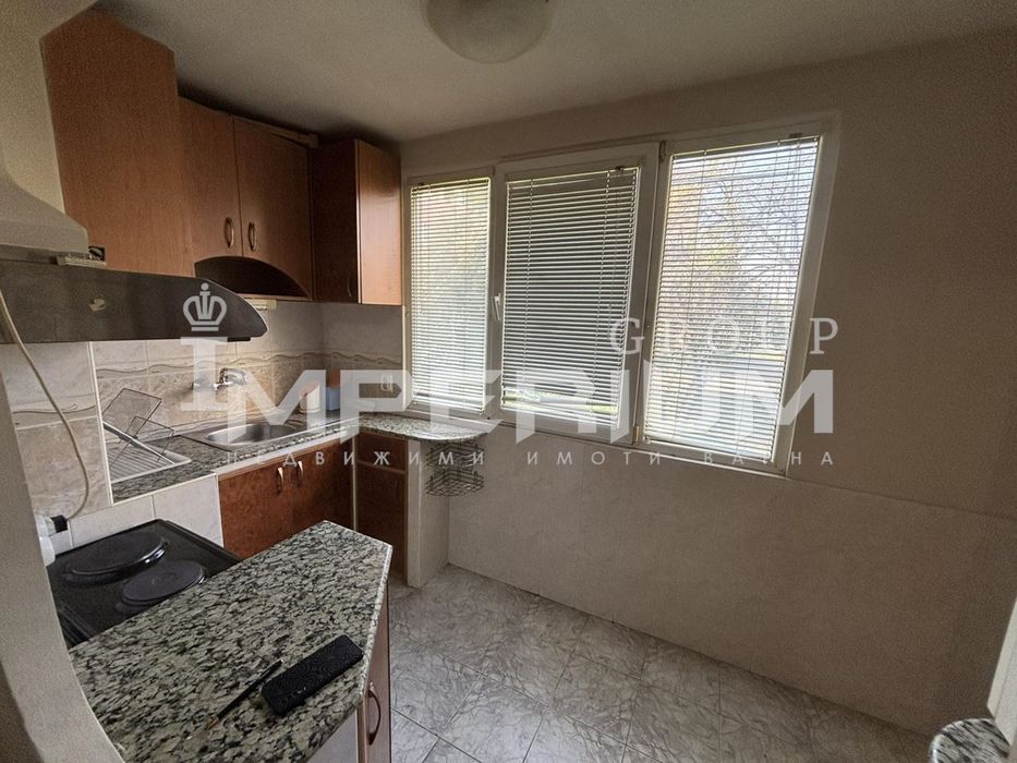 Продава се Двустаен апартамент в Варна, Левски - 40 кв.м за 2200 €/кв.м - Снимка #3