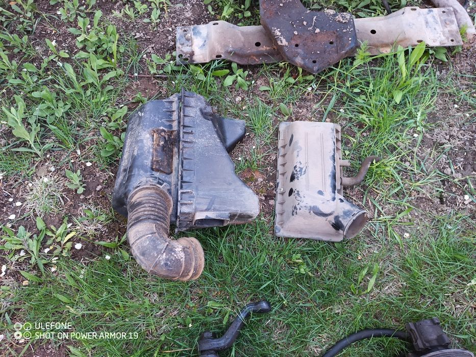 Продам запчасти от Jeep Cherokee