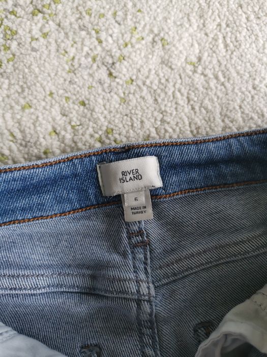 Blugi skinny 2xRiver Island si 1xZara
