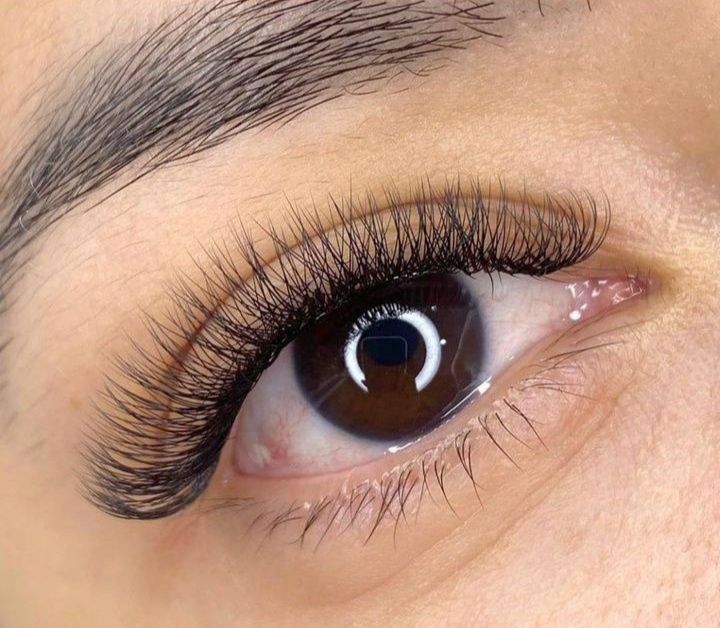Наращивание ресницы  7000т