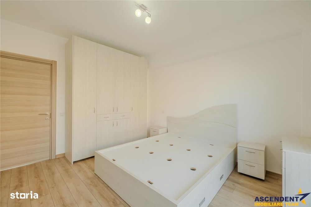 Apartament tip penthouse. mobilat, utilat, 2 terase, 100mp, Tractorul,