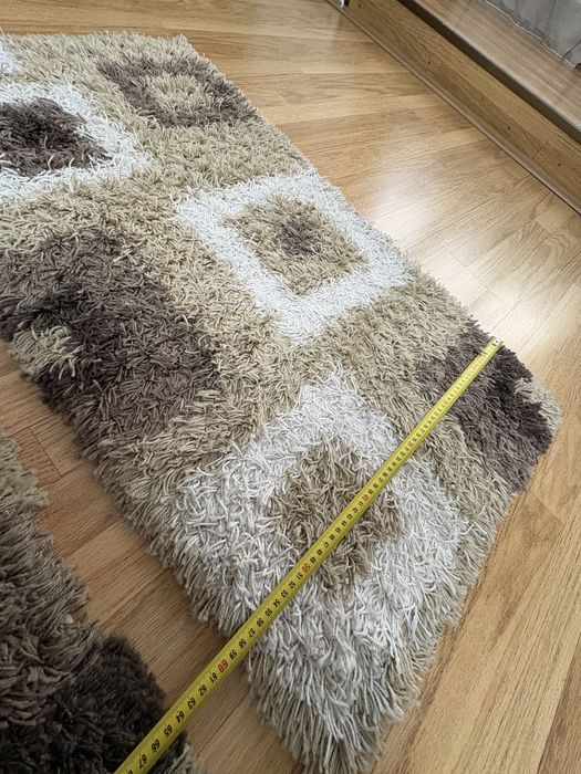 Vand 2 covoare camera