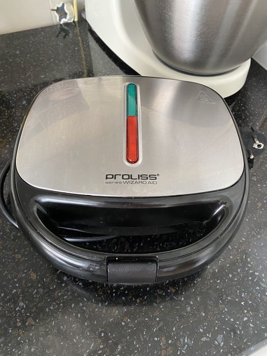 Продам бутербродницу