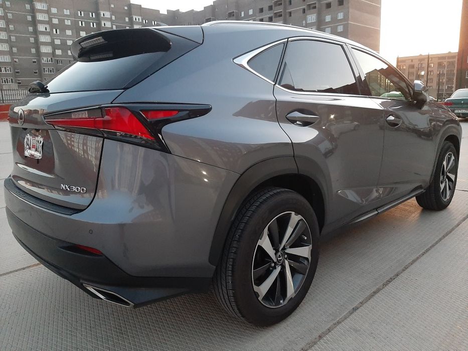 Продам Lexus NX 300