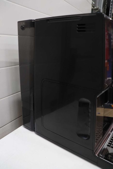 Кафемашина Krups EA876D10 Intuition Experience, 15bar, 17 напитки, тъч