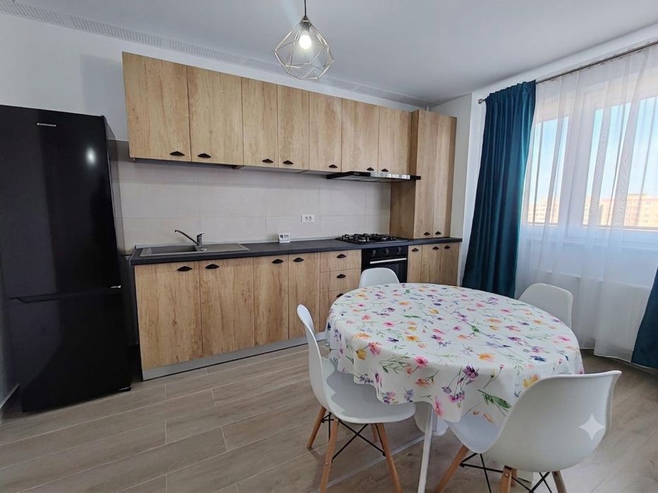 Închiriez Studio