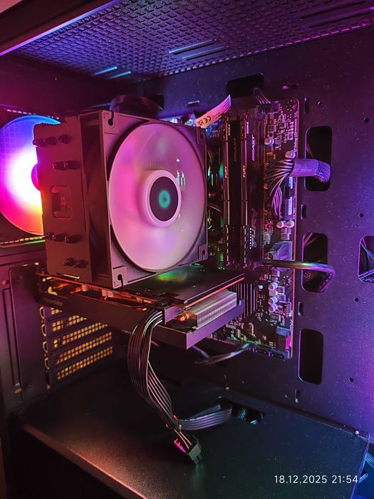 Геймърски i7 12700f, RX 7600, RAM 32GB DDR4 3200, SSD 1TB NVME