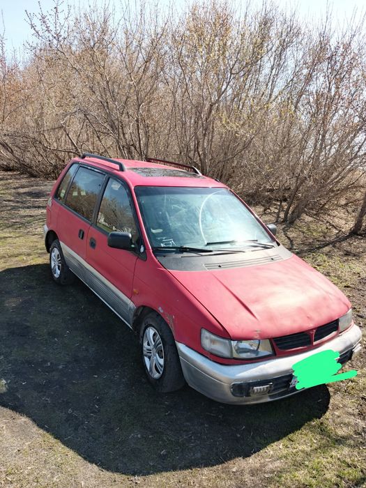 Mitsubishi Space Runner