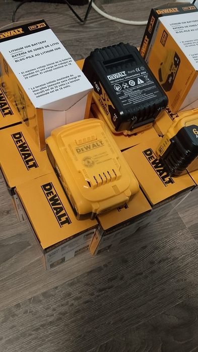 10 buc baterii dewalt 6a NOU