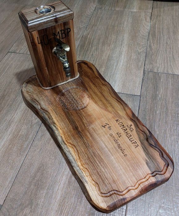 Диспенсър за Алкохол от орех