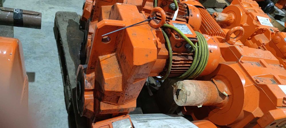 Motor electric trifazat cu reductor Bauer 2.2kW 34rpm