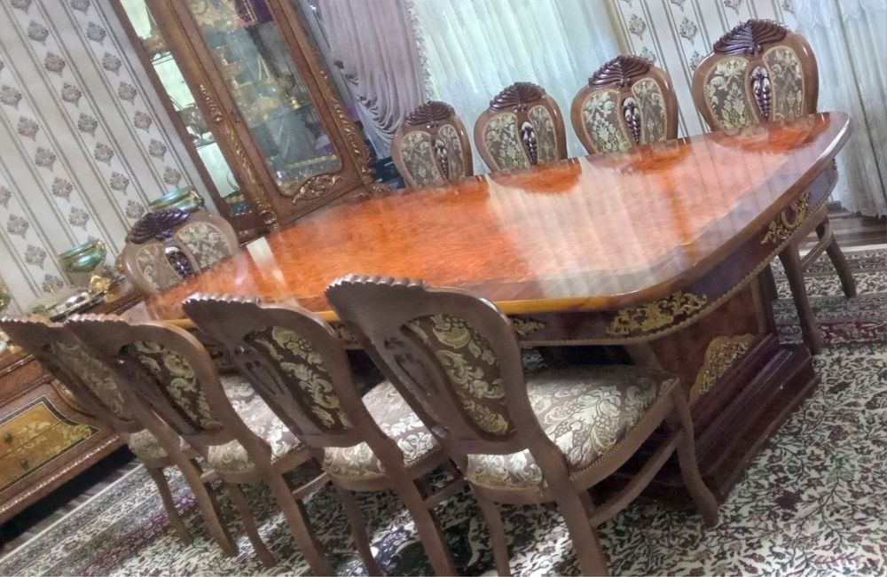 Гостиный мебель стол и стуля