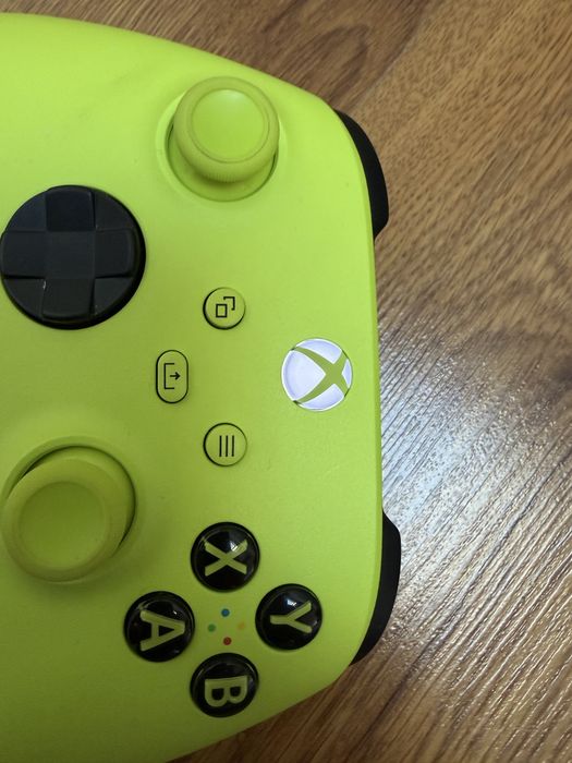 Xbox controller electric volt