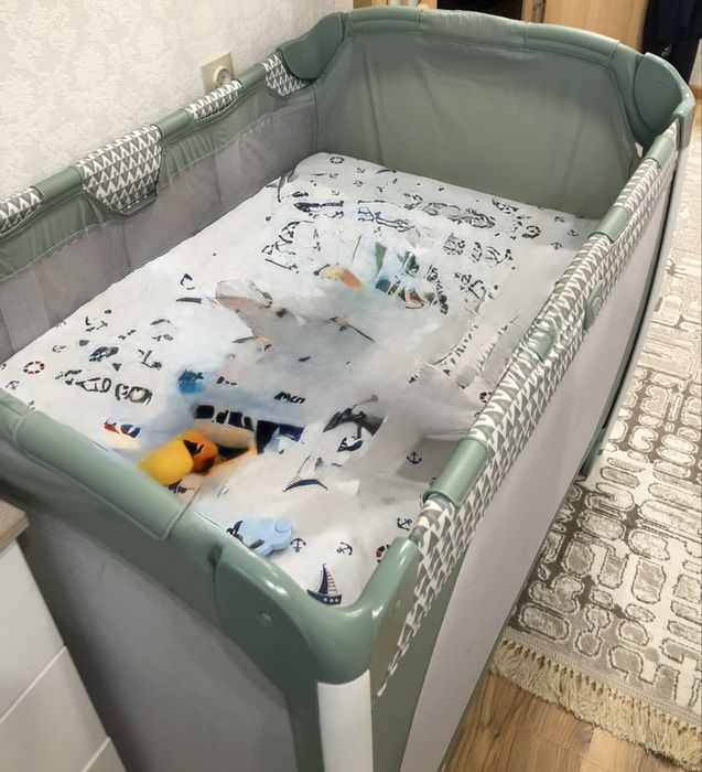 Кровать манеж Joie