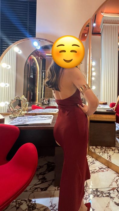 Атласное платье от LIME